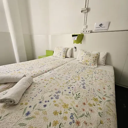 And Basic Universitat For Young * Barcelona