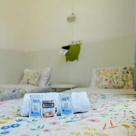 Casa de hóspedes And Basic Universitat For Young