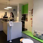 And Basic Universitat For Young Πανσιόν *